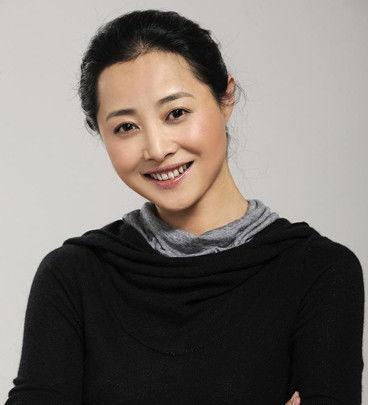 欧阳黎平个人资料,才华横溢的艺术家，人生轨迹与艺术成就的完美融合